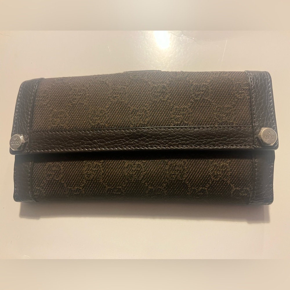 Gucci brown canvas wallet